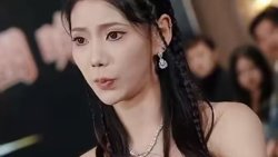 高手下山五个师姐宠上天在线观看