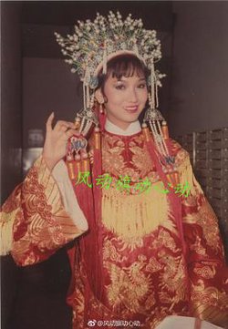 癫凤狂龙粤语高清播放