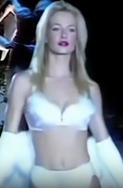 维多利亚的秘密1998时装秀在线观看