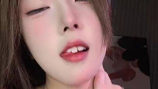 娇韵诗公会赛巅峰对决，精彩不容错过日韩电影在线观看