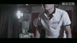 黑丝医生脱袜诱惑，吻戏床戏撩人二三线家庭影院有哪些好的产品在线观看