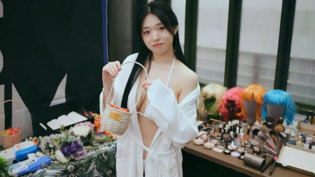 韩国影游后宫佳丽，赤兔马狂飙红桃视频在线观看