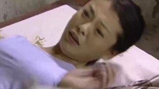 女大学生遭袭，床上危机惊魂青柠影院电视剧免费播放视频