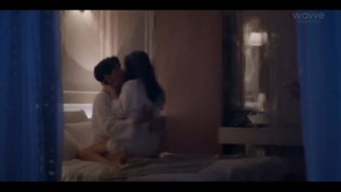 美女与老公激情热吻,吻到停不下来免费大片APP
