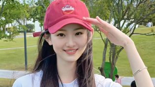 清纯美女合集，青春故事太心动哔哩哔哩高清免费观看老狼电影在线观看