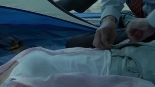 女大学生露营遇险，深夜遭恶徒围困老狼在线观看免费播放电视剧大全