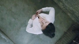 现实中看到刺激真会流鼻血？太惊讶高清播放