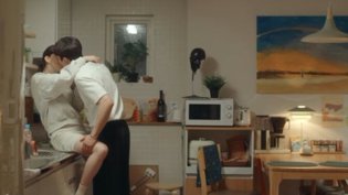 厨房深吻+沙发撩拨，今晚不想停电视剧免费全集在线观看