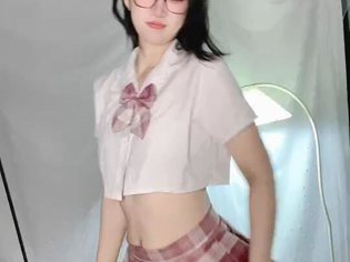 小恩子惊艳登场，甜美魅力无限电视剧推荐2026热播的剧高清播放