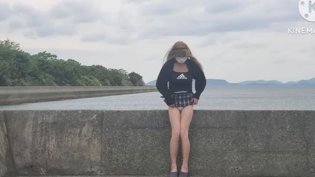 强风下迷你裙挑战，暴风中的尴尬瞬间三年片段在线观看视频在线观看
