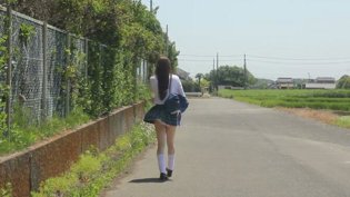 风掀裙子太压抑，画面让人心跳凌晨三点看免费高清电视剧高清播放