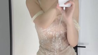 丝袜美女撩人调戏，瞬间心动狂潮4高清播放