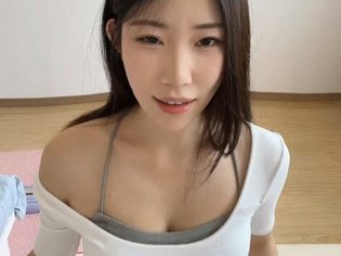 美婷瑜伽球，柔美身姿惊艳全场电影多多在线观看