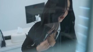 玩偶操控女上司秘密游戏，真人版第一季哔哩哔哩高清免费观看老狼电影在线观看
