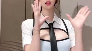美女热舞抖动合集。  