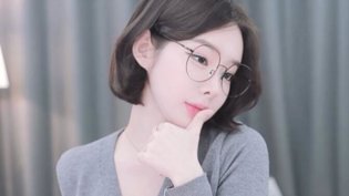 QQ弹弹小恩，一秒心动17在线观看免费高清电视剧狂飙在线观看