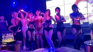 白天挣夜花，花呗渡佳人，生活如此潇洒电视家在线观看