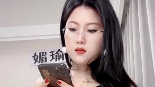 元寶媽一字马，柔韧惊艳红桃视频高清播放