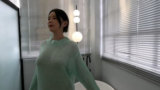 丰腴小鹿展示针织长裙，proudfox设计惊艳韩剧我的姨妈免费播放在线观看高清播放